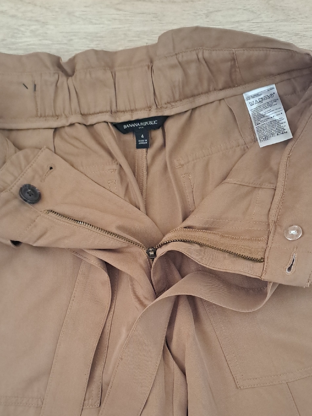 Banana Republic Tan Paperbag Waist Chinos with Tie Belt - Picture 7 of 8